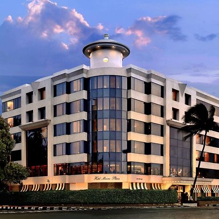 Hotel Marine Plaza Мумбай Екстериор снимка