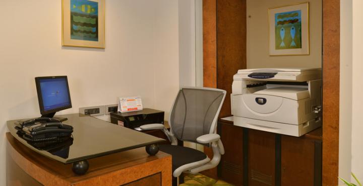 Hotel Marine Plaza Мумбай Екстериор снимка