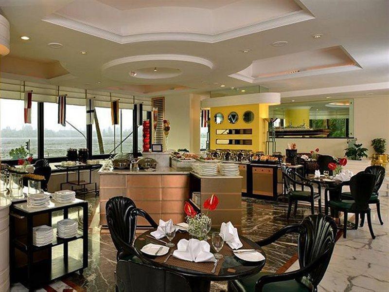 Hotel Marine Plaza Мумбай Екстериор снимка
