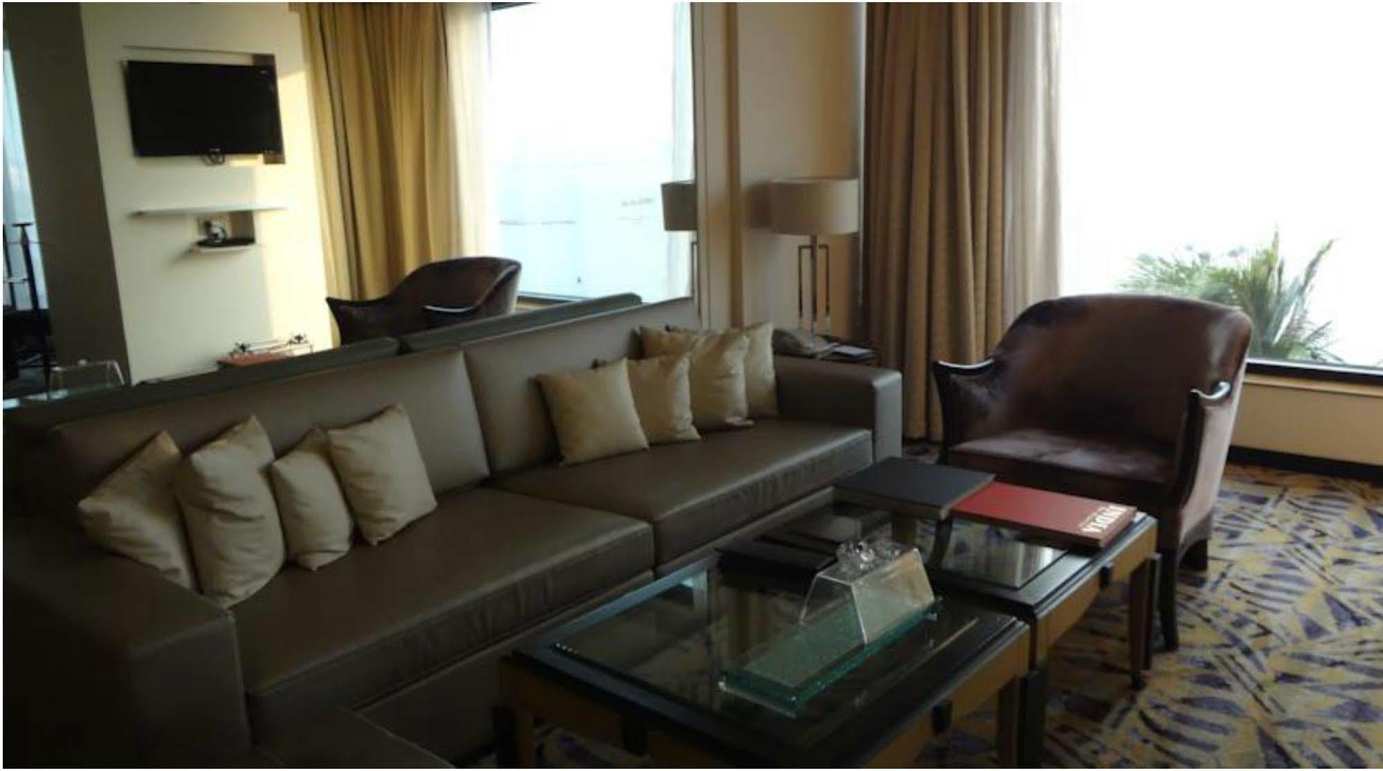 Hotel Marine Plaza Мумбай Екстериор снимка
