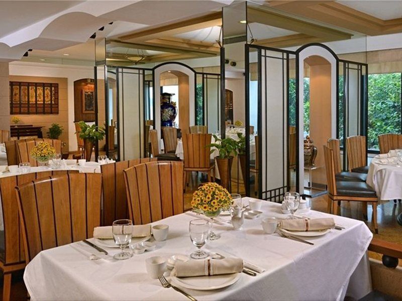 Hotel Marine Plaza Мумбай Екстериор снимка